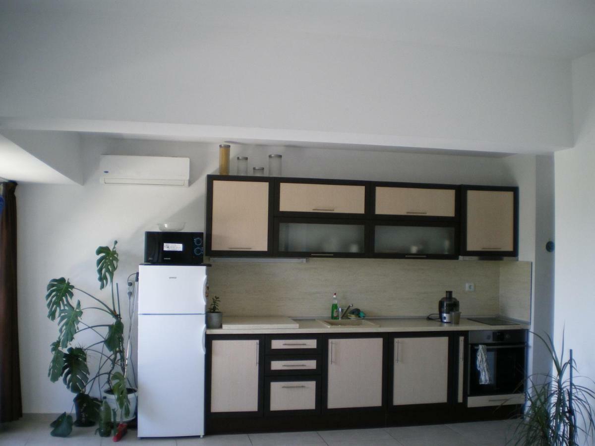 Park View Apartment Plovdiv With Parking ภายนอก รูปภาพ
